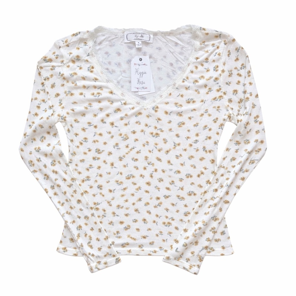 Hippie Rose Floral Ribbed Lace Trim V-Neck Top | Size M